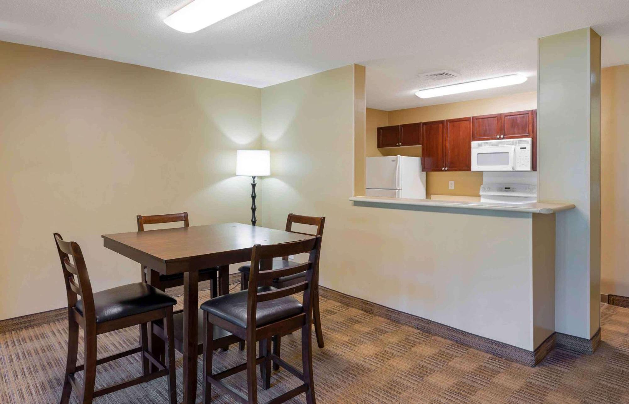 Extended Stay America Suites - Raleigh - Rtp - 4919 Miami Blvd Durham Exterior foto