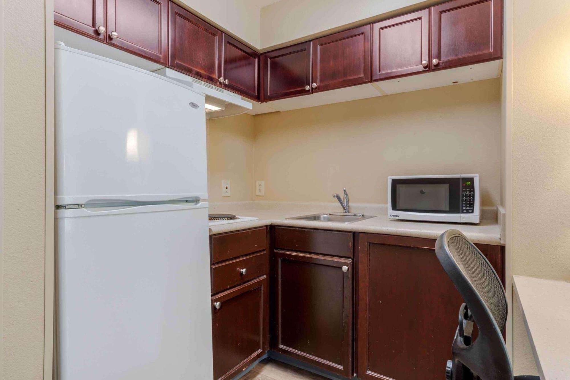 Extended Stay America Suites - Raleigh - Rtp - 4919 Miami Blvd Durham Exterior foto